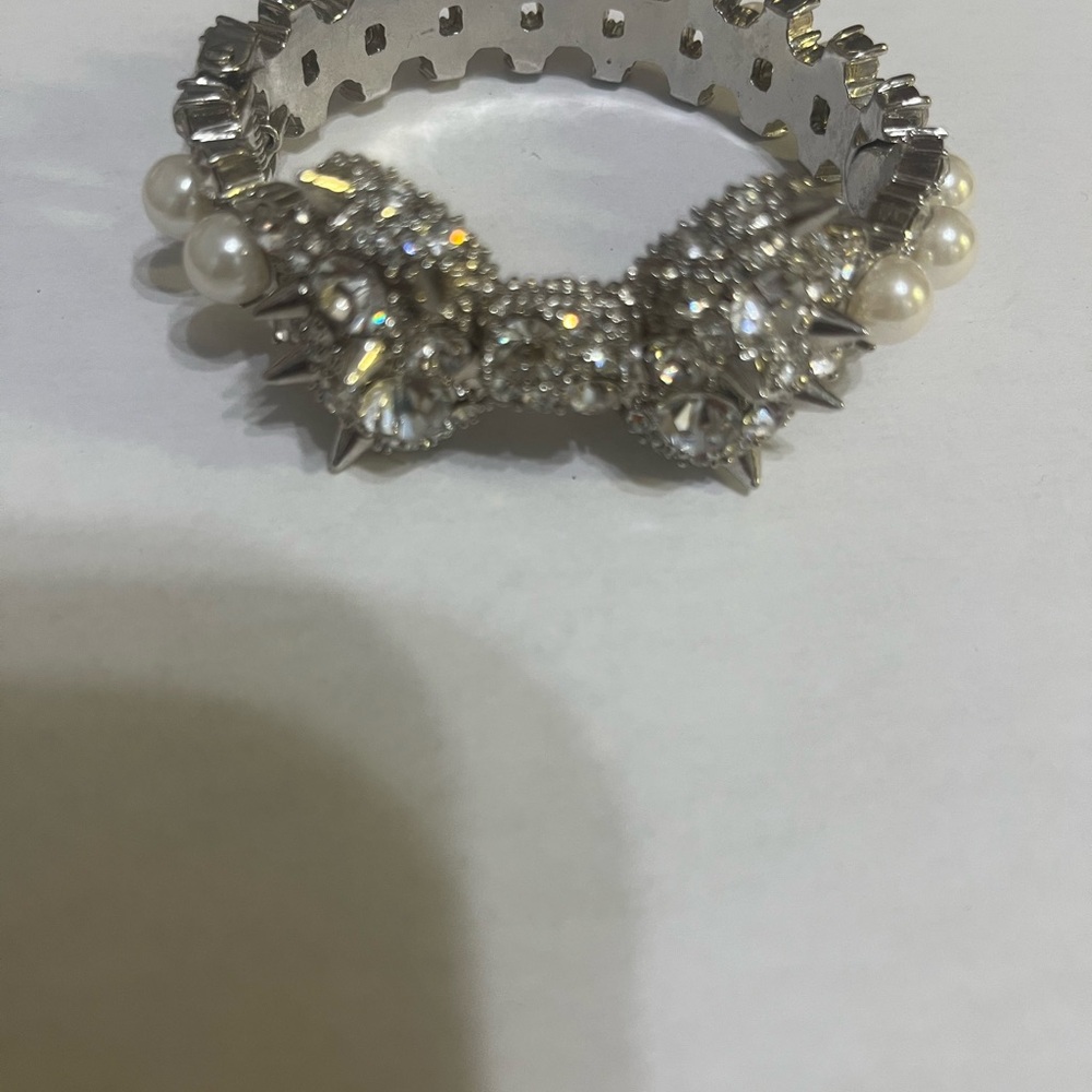 Betsey Johnson Silver and Pearl Bracelet - Picture 8 of 8